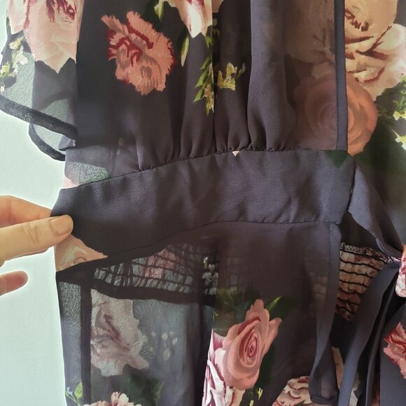 Live 4 Truth Duster Top Sheer Front Tie Floral Smocking Flowy Cover Up 2X Plus - Picture 5 of 10